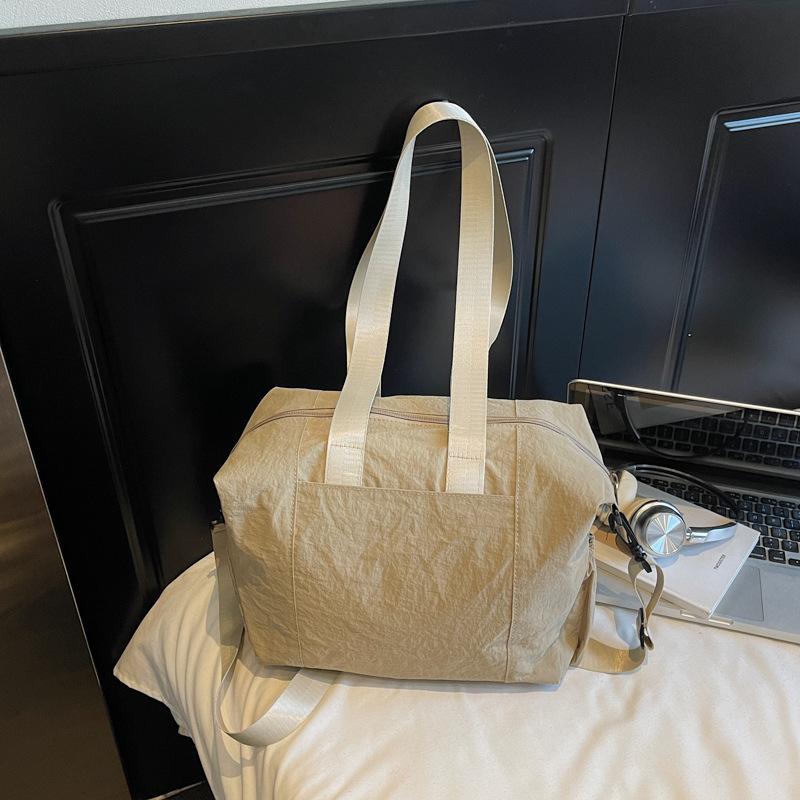 High-value large-capacity bag Go to work High-value portable cloth bag Commuter literary shoulder bag хакі
High-value large-capacity bag Go to work High-value portable cloth bag Commuter literary shoulder bag хакі
