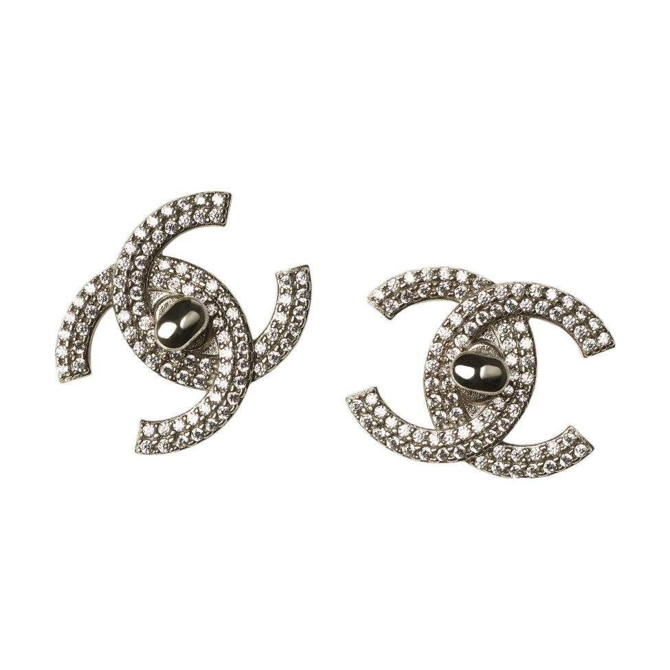 Chanel Full Diamond Double C Earrings Women earrings Silver AB9139-B08966-NJ938 Silver,F
Chanel Full Diamond Double C Earrings Women earrings Silver AB9139-B08966-NJ938 Silver,F