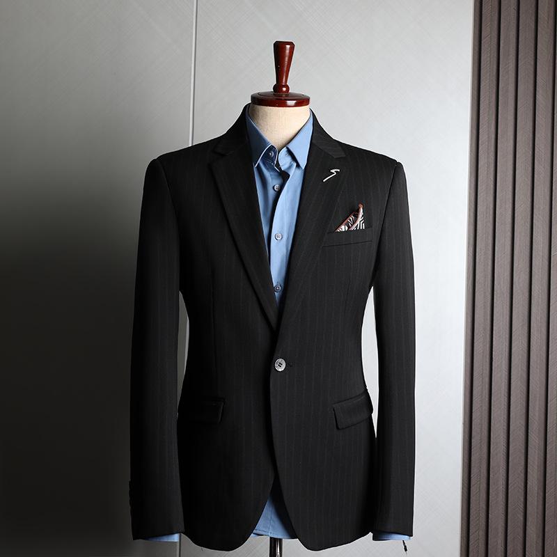 Men s Slim Fit Striped Three-Piece Suit for Wedding or Business Wear 3XL/56 (73-78 kg)
Men s Slim Fit Striped Three-Piece Suit for Wedding or Business Wear 3XL/56 (73-78 kg)