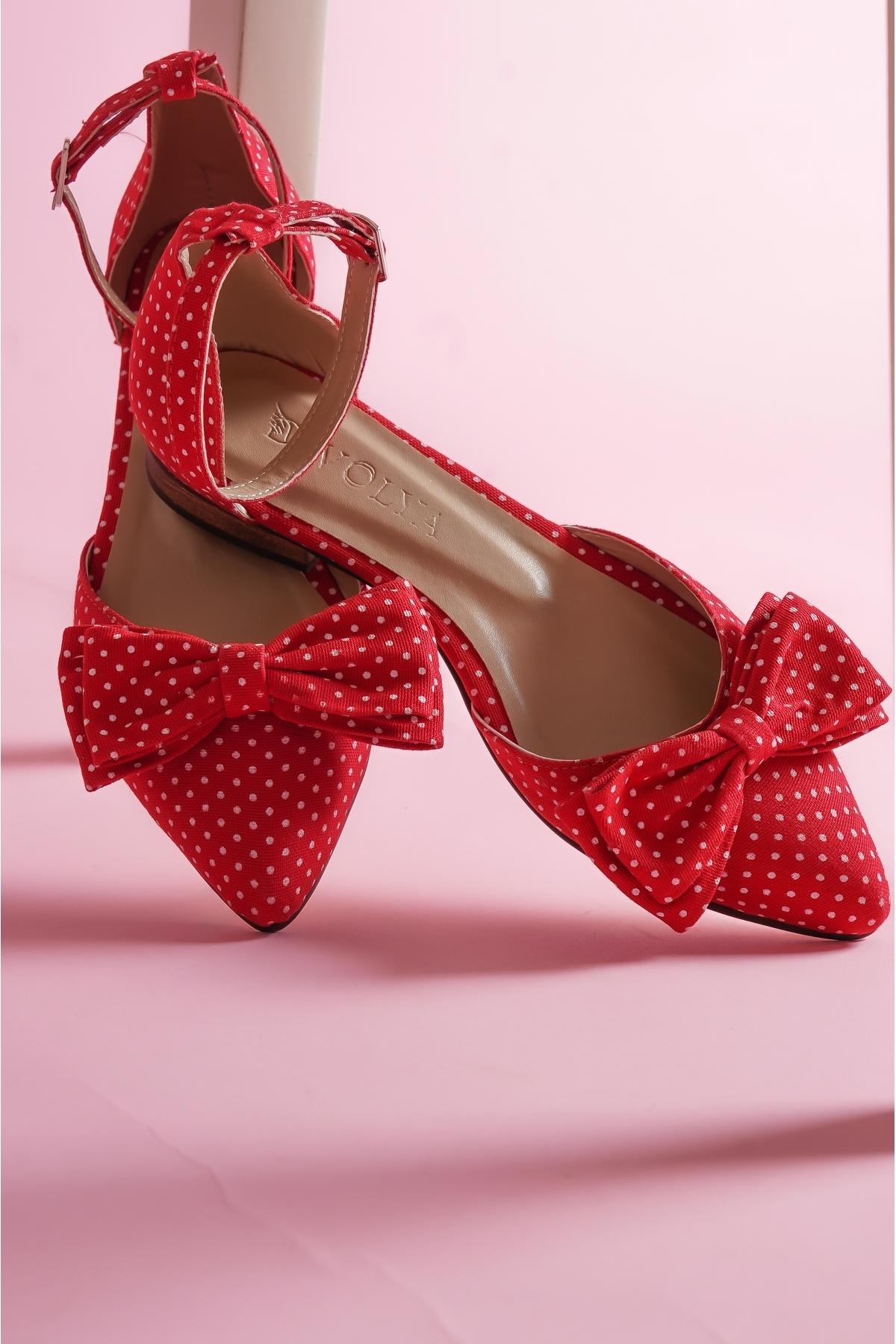 Жіночі туфлі на плоскій підошві Повсякденні балетки Misty Red Polka Dot з ремінцем на щиколотці з гострим носком 38
Жіночі туфлі на плоскій підошві Повсякденні балетки Misty Red Polka Dot з ремінцем на щиколотці з гострим носком 38