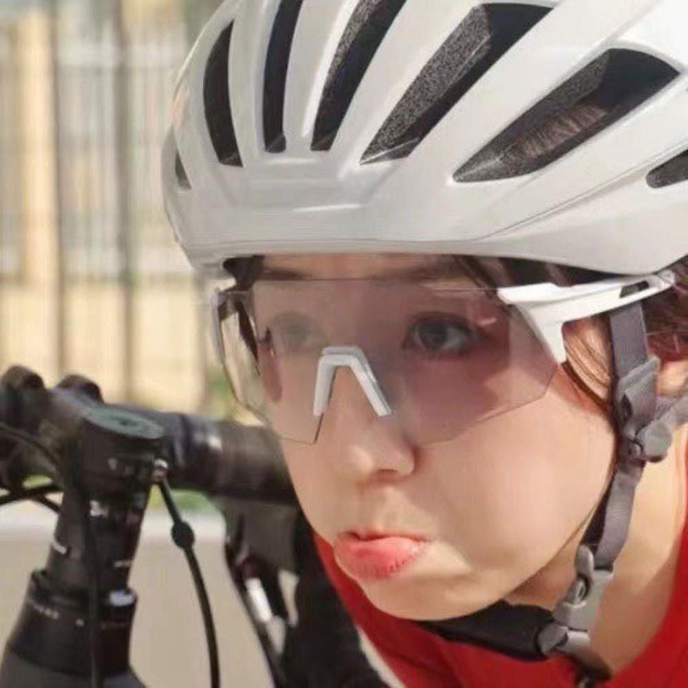 Новое зеркало с изменяющимся цветом для бега и скалолазания днем и ночью