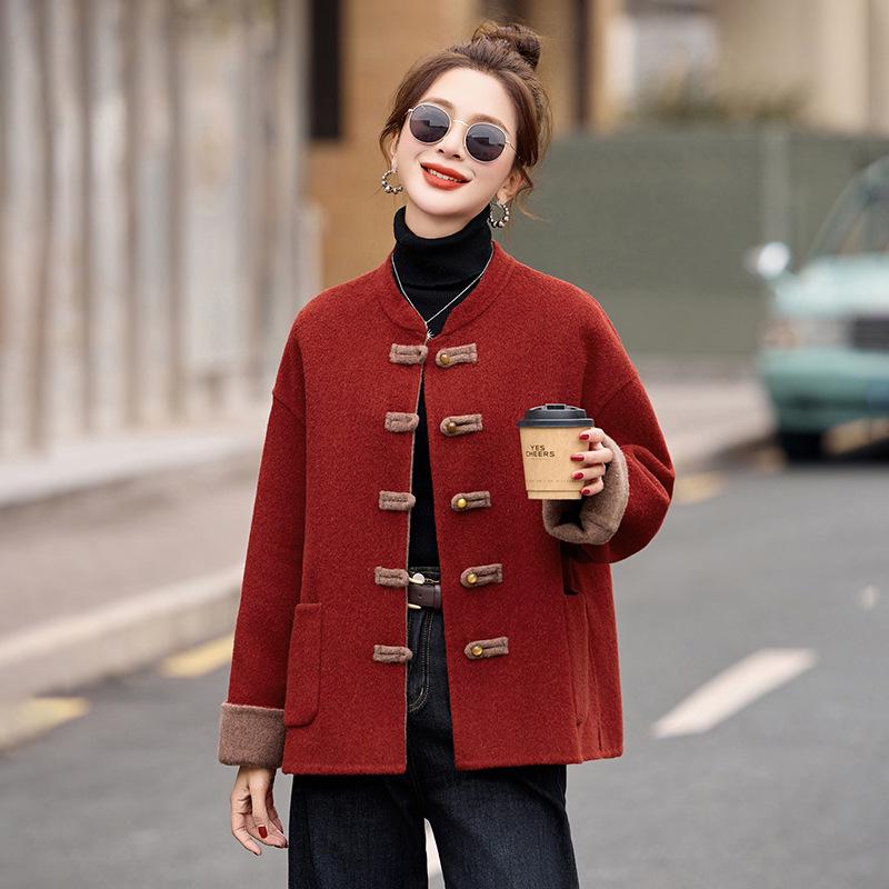 Women s 2024 Winter Retro Woolen Coat with Chinese Style Frog Buttons M (110-120 Jin) красный
Women s 2024 Winter Retro Woolen Coat with Chinese Style Frog Buttons M (110-120 Jin) красный