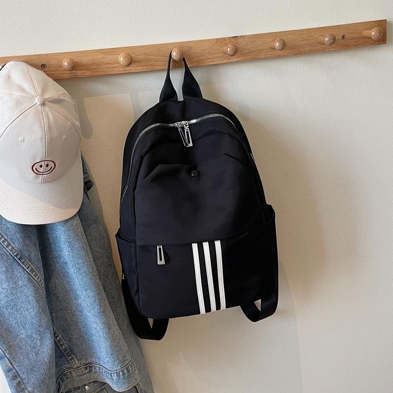 Рюкзак, простой и модный нейлоновый материал, женский рюкзак, для работы и путешествий, рюкзак большой вместимости, студенческий школьный рюкзак чёрный
Рюкзак, простой и модный нейлоновый материал, женский рюкзак, для работы и путешествий, рюкзак большой вместимости, студенческий школьный рюкзак чёрный