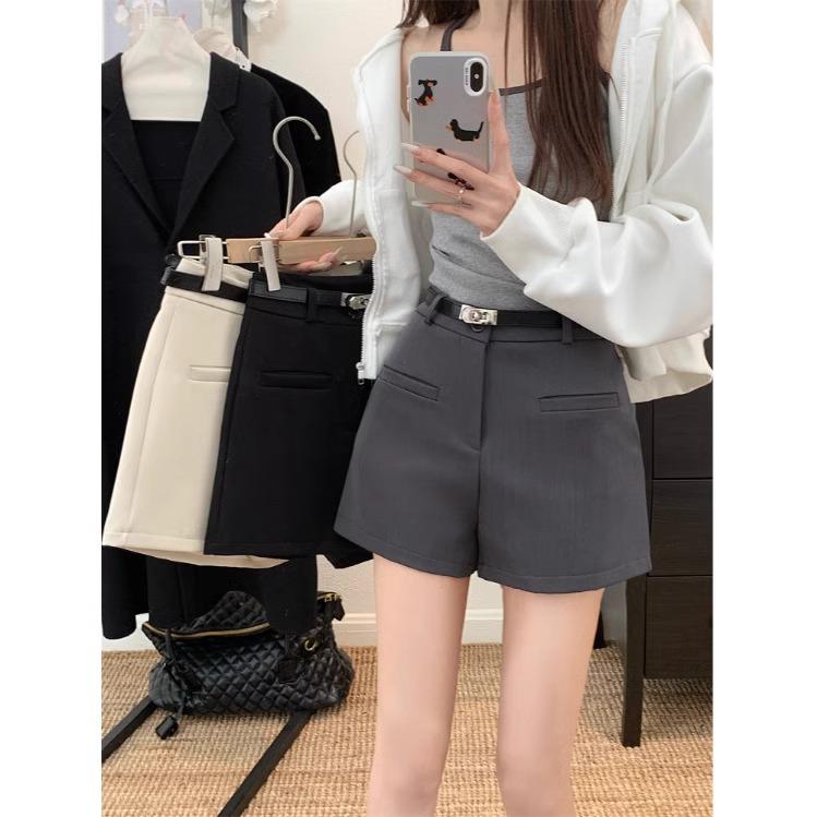 Korean Style High-Waist A-Line Wide-Leg Shorts for Women - Spring 2025 Extra Small
Korean Style High-Waist A-Line Wide-Leg Shorts for Women - Spring 2025 Extra Small