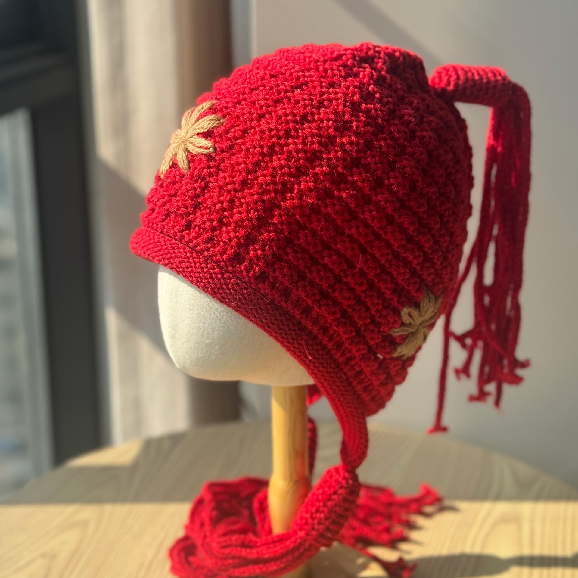 New handmade hat for women, autumn and winter warm and cold-proof knitted hat with large head circumference, tassels and braided design Adult54-60Average Size червоний
New handmade hat for women, autumn and winter warm and cold-proof knitted hat with large head circumference, tassels and braided design Adult54-60Average Size червоний