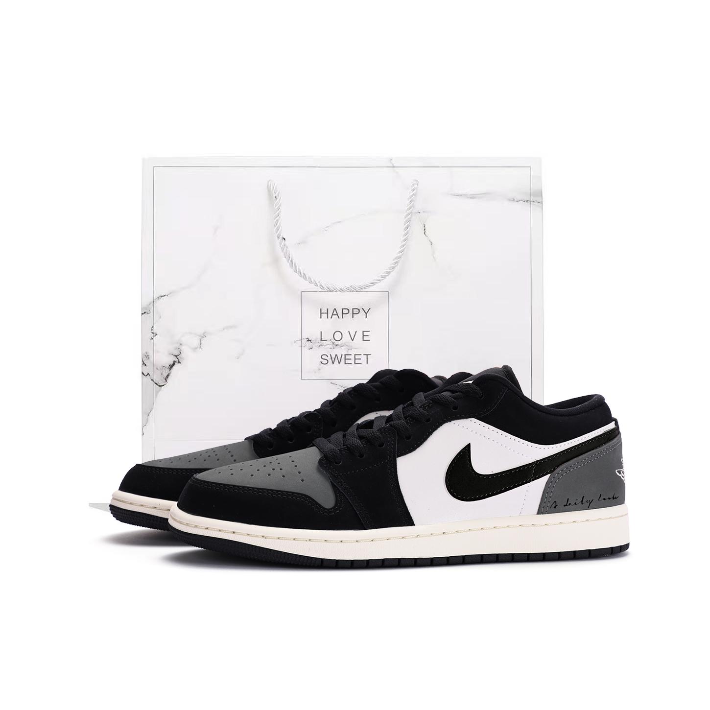 Jordan Air Jordan 1 Low top Vintage Basketball Shoes Unisex Black White II3788-003(Team59-SBOX) 40
Jordan Air Jordan 1 Low top Vintage Basketball Shoes Unisex Black White II3788-003(Team59-SBOX) 40