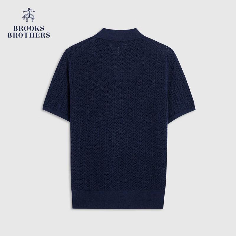 Brooks Brothers Women s Elegant Herringbone Polo Shirt M
Brooks Brothers Women s Elegant Herringbone Polo Shirt M