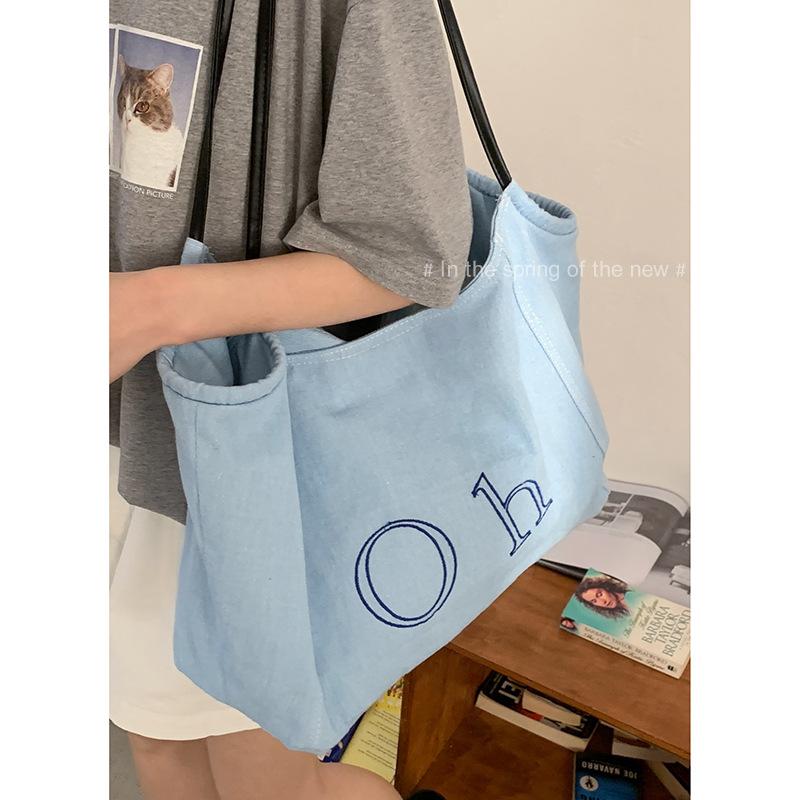 Lazy wind large-capacity casual underarm bag women s new denim tote bag simple shoulder bag
Lazy wind large-capacity casual underarm bag women s new denim tote bag simple shoulder bag