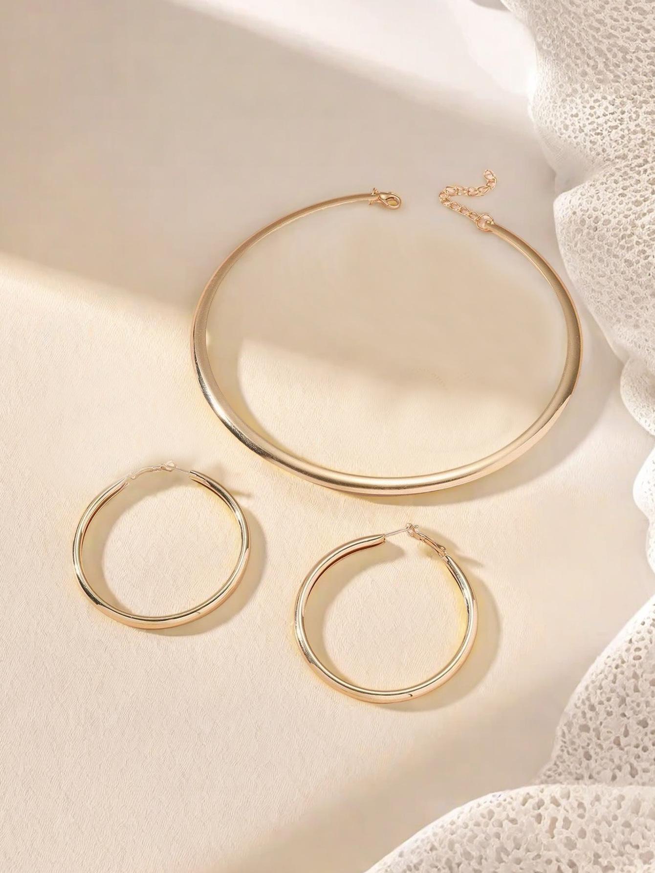 Minimalist Bohemian Round Choker Earrings Set - European and American Vacation Style золотий
Minimalist Bohemian Round Choker Earrings Set - European and American Vacation Style золотий