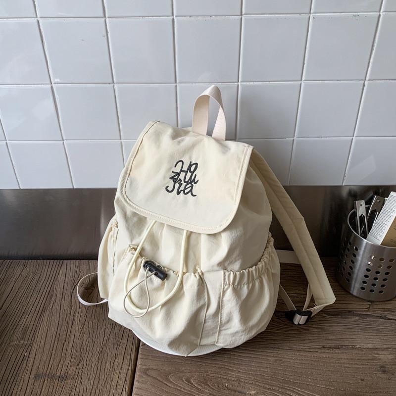 Nylon Casual Backpack With Large Capacity And Letter Design For Daily Use бежевый
Nylon Casual Backpack With Large Capacity And Letter Design For Daily Use бежевый