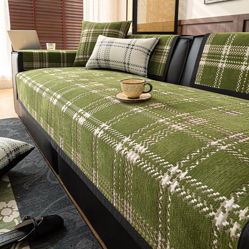 French Retro Chenille Sofa Cushion New Four-Season Universal Straight Row Seat Cushion Non-Slip Sofa Cover Cover Cloth 70*70cm
French Retro Chenille Sofa Cushion New Four-Season Universal Straight Row Seat Cushion Non-Slip Sofa Cover Cover Cloth 70*70cm