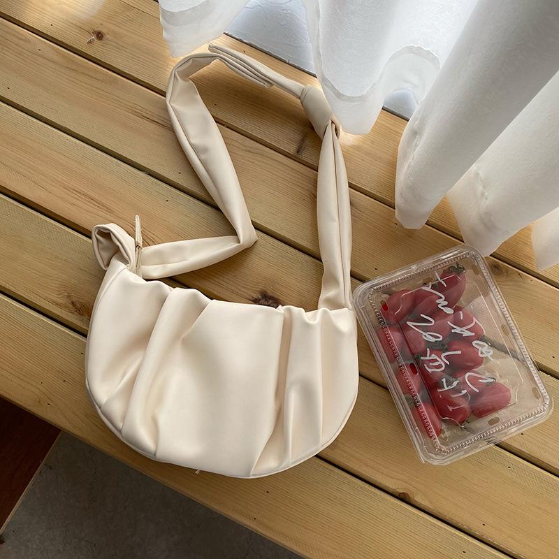 Latest Modern Style Niche Create of Underarm Bags Soft Pleated Dumpling Bags Versatile One-shoulder Slanted Straddle Small Bag used for Women
Latest Modern Style Niche Create of Underarm Bags Soft Pleated Dumpling Bags Versatile One-shoulder Slanted Straddle Small Bag used for Women