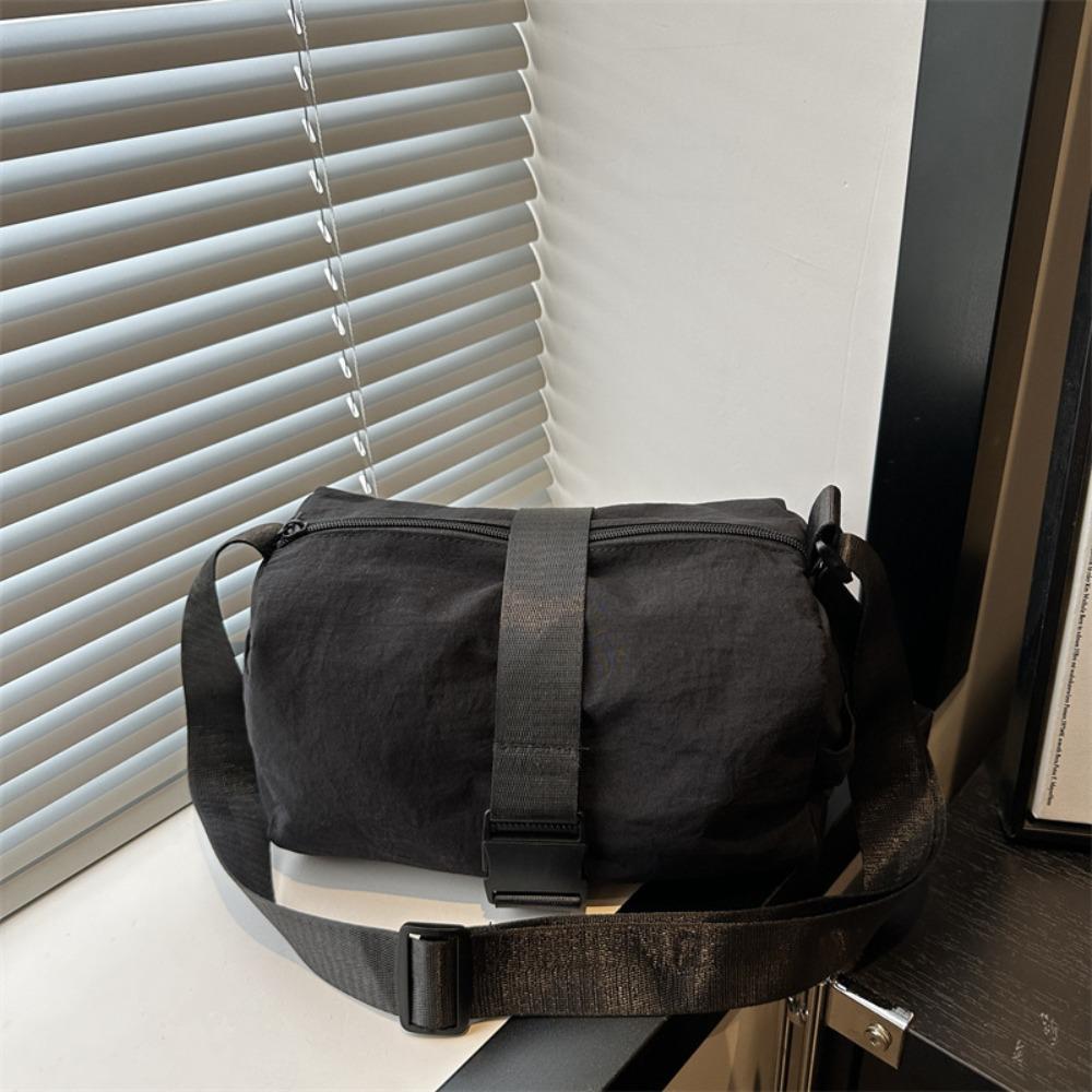 Korean Crossbody Toast Bag High Capacity Commuting Bag Portable Buckle Shoulder Bag Men Women чёрный
Korean Crossbody Toast Bag High Capacity Commuting Bag Portable Buckle Shoulder Bag Men Women чёрный