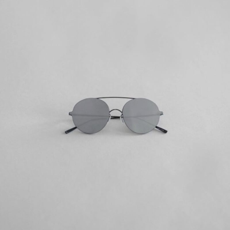 NOT IMPORTANT AP-001 SILVER MIRROR SILVER MIRROR
NOT IMPORTANT AP-001 SILVER MIRROR SILVER MIRROR