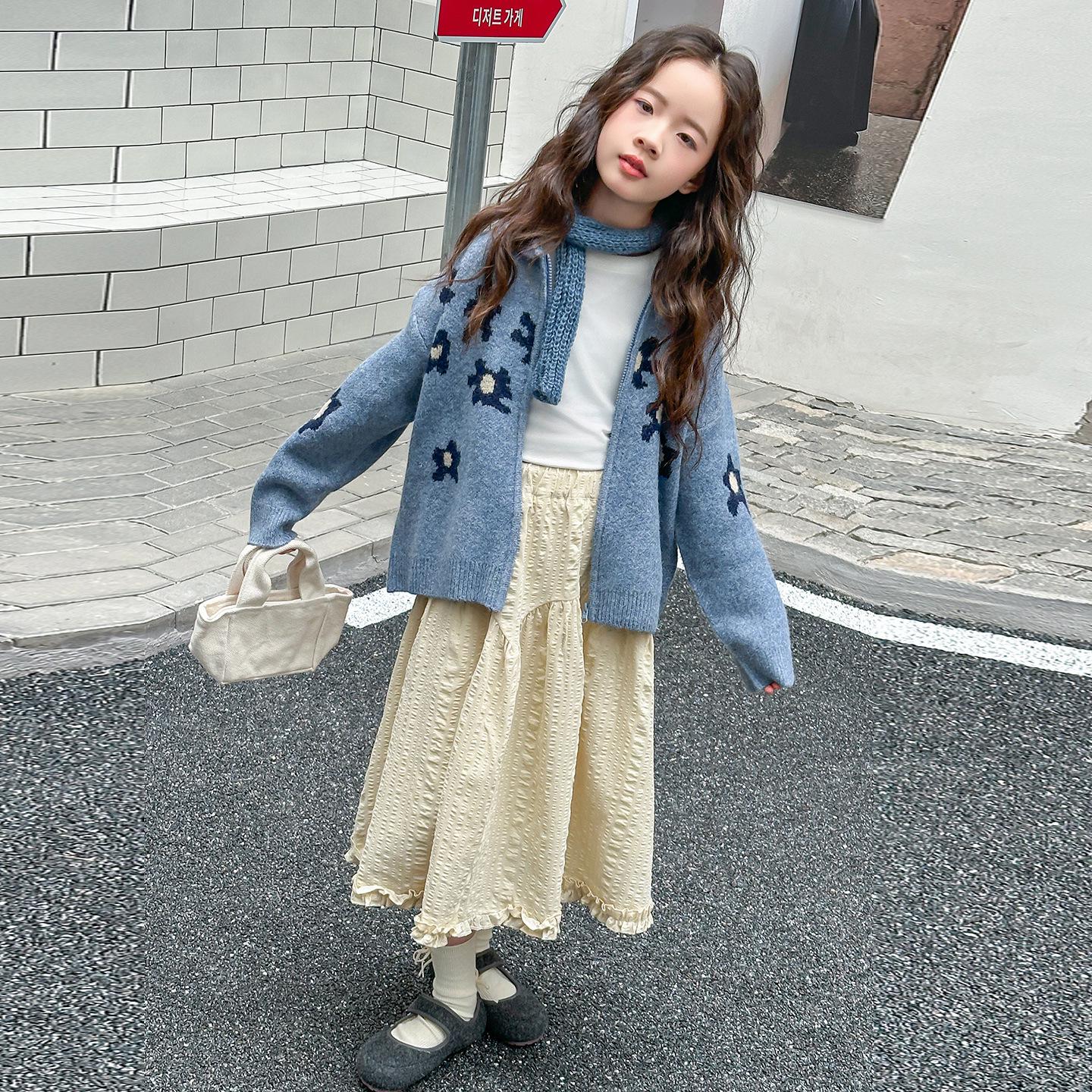 Стильный корейский вязаный кардиган для девочек - Коллекция весна/осень 2025 160cm
Стильный корейский вязаный кардиган для девочек - Коллекция весна/осень 2025 160cm