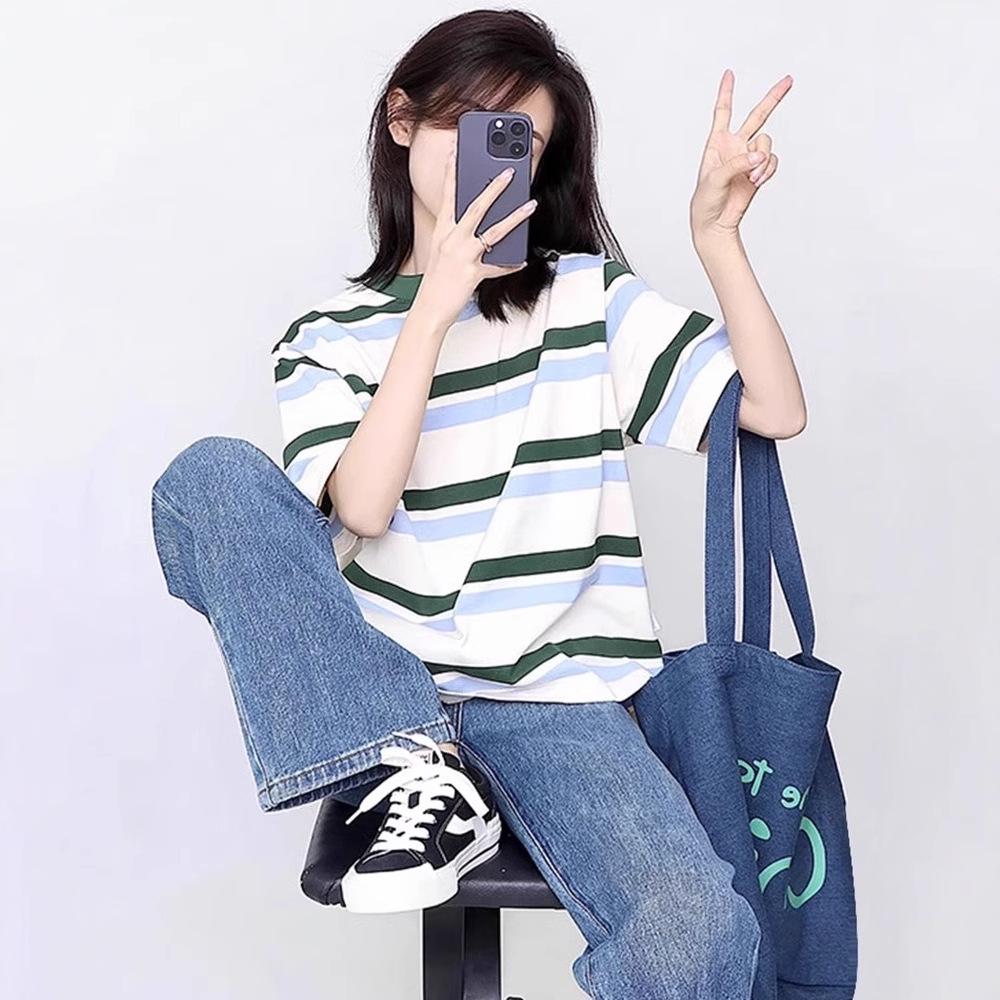 American Women s Striped Summer T-Shirt, Loose Fit, Short-Sleeved Top, 2025 Collection XL Premium
American Women s Striped Summer T-Shirt, Loose Fit, Short-Sleeved Top, 2025 Collection XL Premium