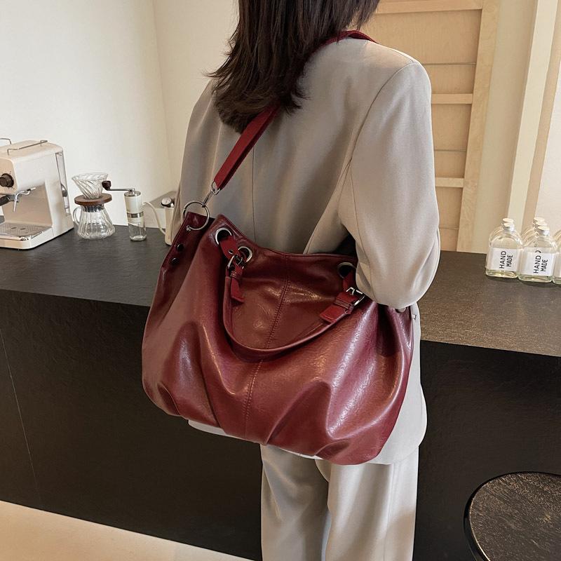 New casual style canvas satchel large capacity daily commuter pocket shoulder bag 49*20*30 чорний
New casual style canvas satchel large capacity daily commuter pocket shoulder bag 49*20*30 чорний