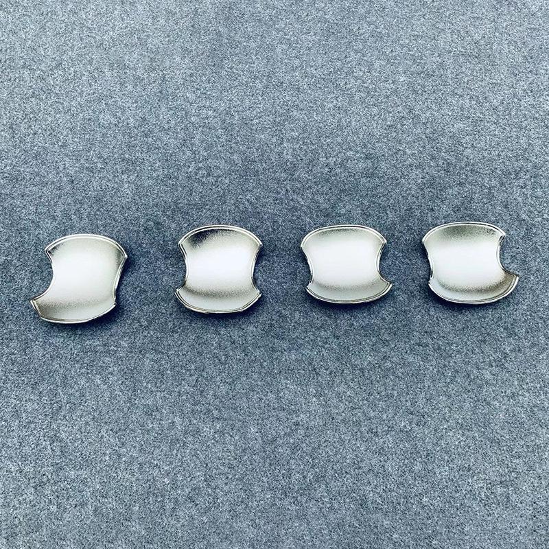 Декор ручки двери и рамки чаши Toyota Corolla Cross: Внутренняя и внешняя посадка