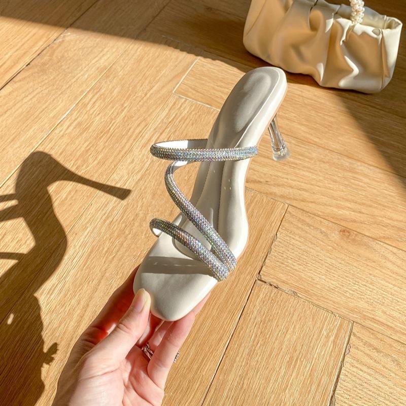 Stepping on shit~ Crystal cool slippers women s thin heels, rhinestones, fairy wind 2025 new summer height-increasing versatile high heels 35
Stepping on shit~ Crystal cool slippers women s thin heels, rhinestones, fairy wind 2025 new summer height-increasing versatile high heels 35