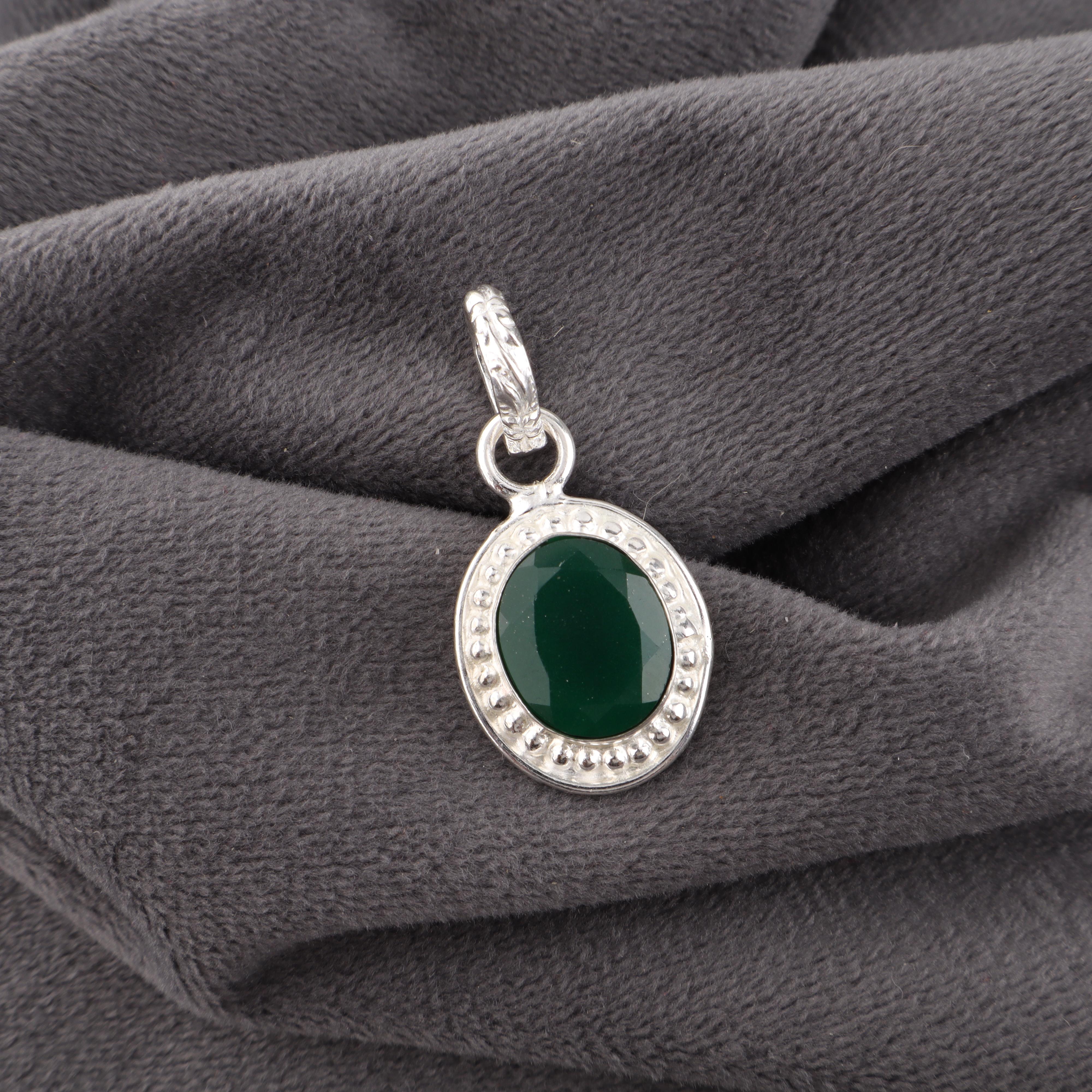 Кулон из зеленого оникса, ювелирные изделия из стерлингового серебра 925 пробы, кулон с серебряной цепочкой ручной работы, ювелирное изделие с драгоценным камнем, подарок для женщин 1.20 inches зелёный
Кулон из зеленого оникса, ювелирные изделия из стерлингового серебра 925 пробы, кулон с серебряной цепочкой ручной работы, ювелирное изделие с драгоценным камнем, подарок для женщин 1.20 inches зелёный