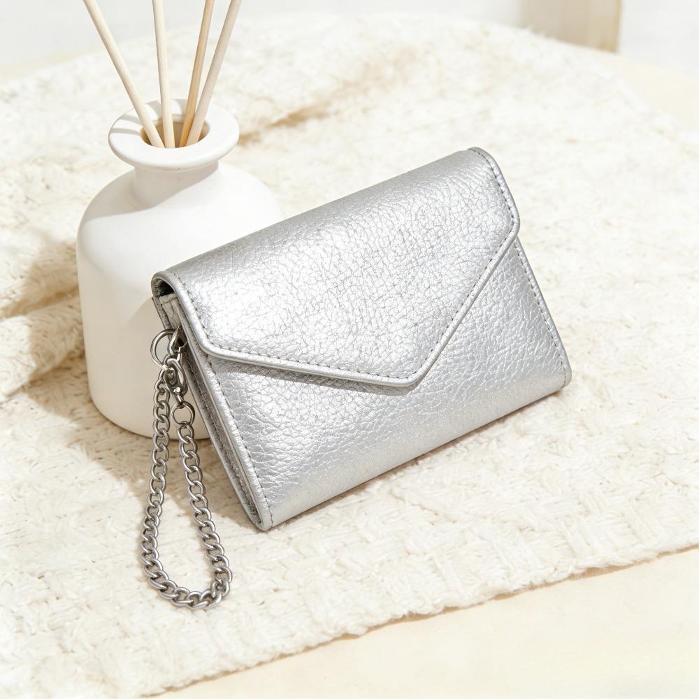 Luxury Short Women Wallets PU Leather Hasp Small Wallet Folding Clutch Chain Wallet серебряный
Luxury Short Women Wallets PU Leather Hasp Small Wallet Folding Clutch Chain Wallet серебряный