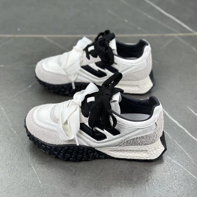 Повседневные ретро немецкие тренировочные туфли из мягкой кожи женские 2025 весна новая толстая подошва универсальные дышащие спортивные туфли Форрест Гамп 40
Повседневные ретро немецкие тренировочные туфли из мягкой кожи женские 2025 весна новая толстая подошва универсальные дышащие спортивные туфли Форрест Гамп 40