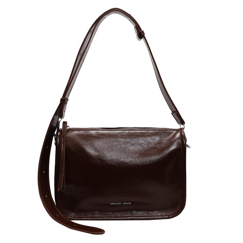 New Maillard simple style soft leather pillow bag women s casual versatile commuter advanced sense messenger bag коричневый
New Maillard simple style soft leather pillow bag women s casual versatile commuter advanced sense messenger bag коричневый