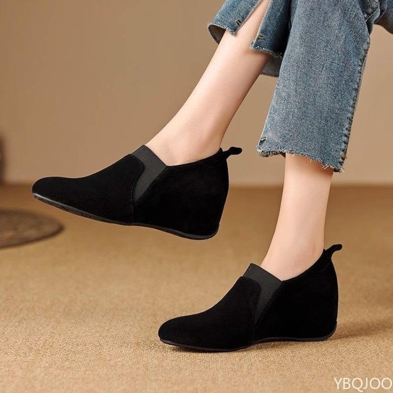 Vintage New Frosted Women s Single Shoes with Deep Mouth Round Toe Design Spring Autumn Sloping Heel Versatile Loafers Platform 40
Vintage New Frosted Women s Single Shoes with Deep Mouth Round Toe Design Spring Autumn Sloping Heel Versatile Loafers Platform 40