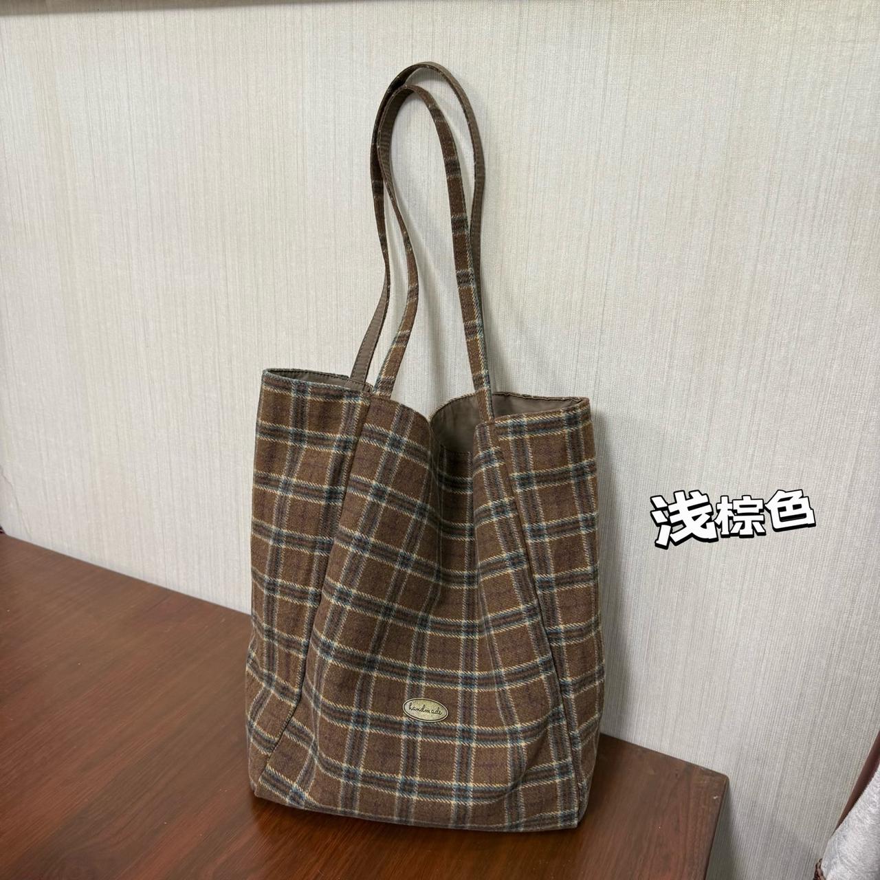 Microfiber Plaid Versatile Women s Handbags Large Capacity Casual Female Bags Sale 2026 Brand Autumn Retro Shoulder Bag світло-коричневого кольору
Microfiber Plaid Versatile Women s Handbags Large Capacity Casual Female Bags Sale 2026 Brand Autumn Retro Shoulder Bag світло-коричневого кольору
