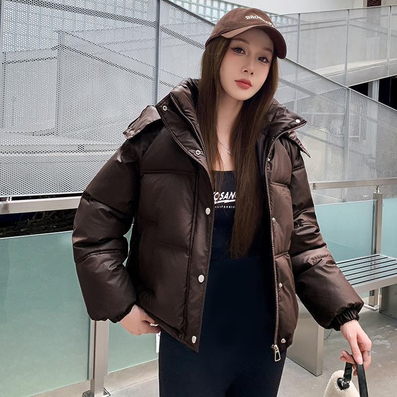 Новая зимняя одежда 2025 года, корейская версия короткой женской пуховой хлопковой одежды, свободные куртки-пуховики, хлопковые куртки, модные стеганые куртки с капюшоном XXL кофейный
Новая зимняя одежда 2025 года, корейская версия короткой женской пуховой хлопковой одежды, свободные куртки-пуховики, хлопковые куртки, модные стеганые куртки с капюшоном XXL кофейный