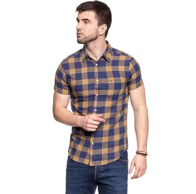 Рубашка Wrangler SS 1PKT SHIRT EU L
Рубашка Wrangler SS 1PKT SHIRT EU L