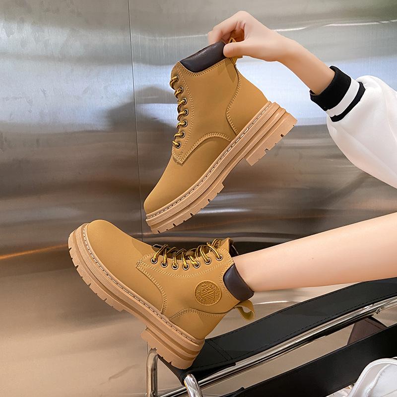Winter new thick-soled couple Martin boots velvet short boots fashionable versatile rhubarb boots 40
Winter new thick-soled couple Martin boots velvet short boots fashionable versatile rhubarb boots 40