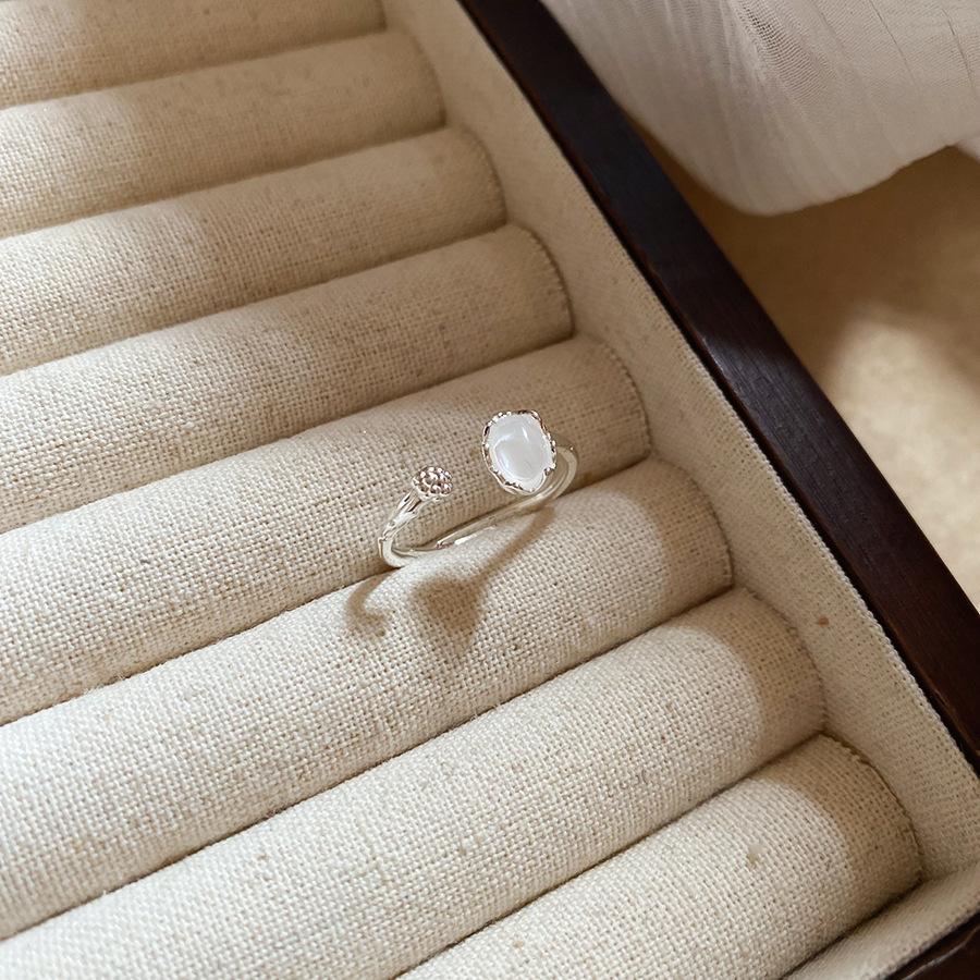 Diamond-set pearl flower star moon round open ring simple index finger ring light luxury ring
Diamond-set pearl flower star moon round open ring simple index finger ring light luxury ring