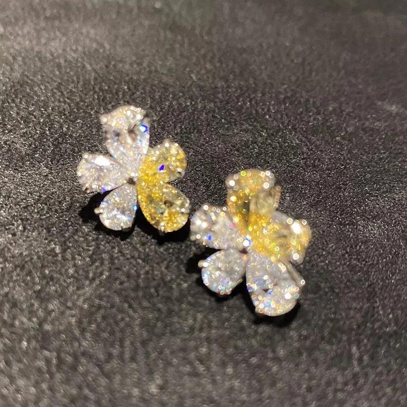 CAOSHI Elegant Yellow Stud Earrings for Women Chic Delicate Flower Zircon for Daily Life Teen Girls Daily Wearable Accessories
CAOSHI Elegant Yellow Stud Earrings for Women Chic Delicate Flower Zircon for Daily Life Teen Girls Daily Wearable Accessories