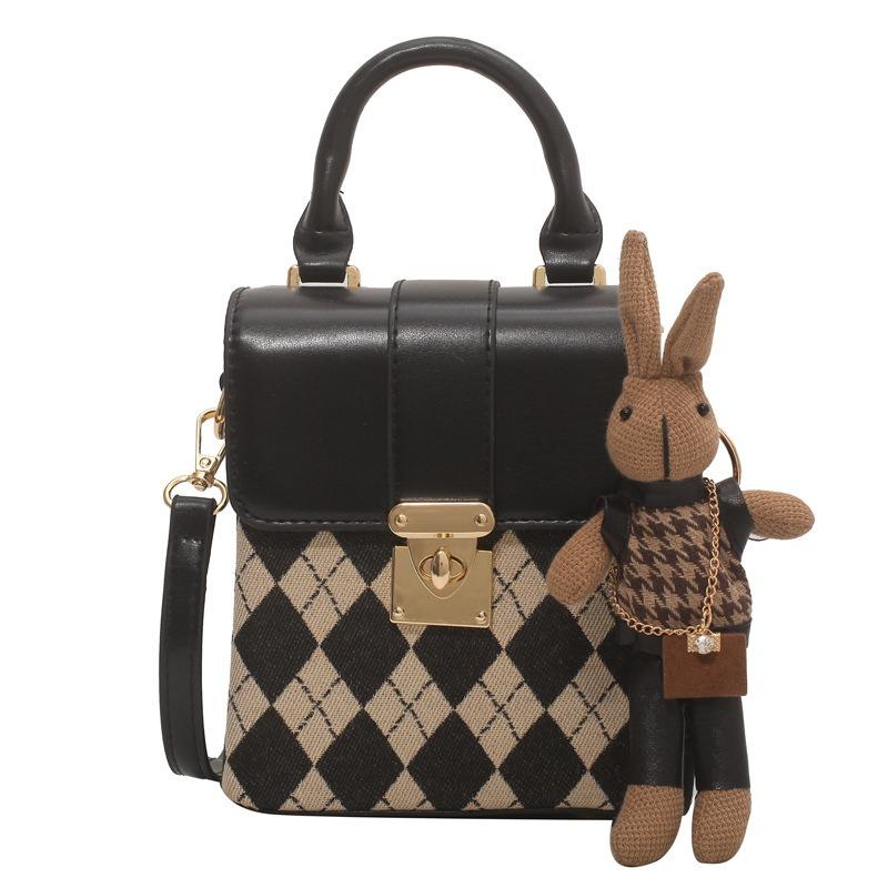Today s popular niche plaid women s bags, high-end women s shoulder bags, retro fashion and versatile women s messenger bags. No pendant чорний
Today s popular niche plaid women s bags, high-end women s shoulder bags, retro fashion and versatile women s messenger bags. No pendant чорний