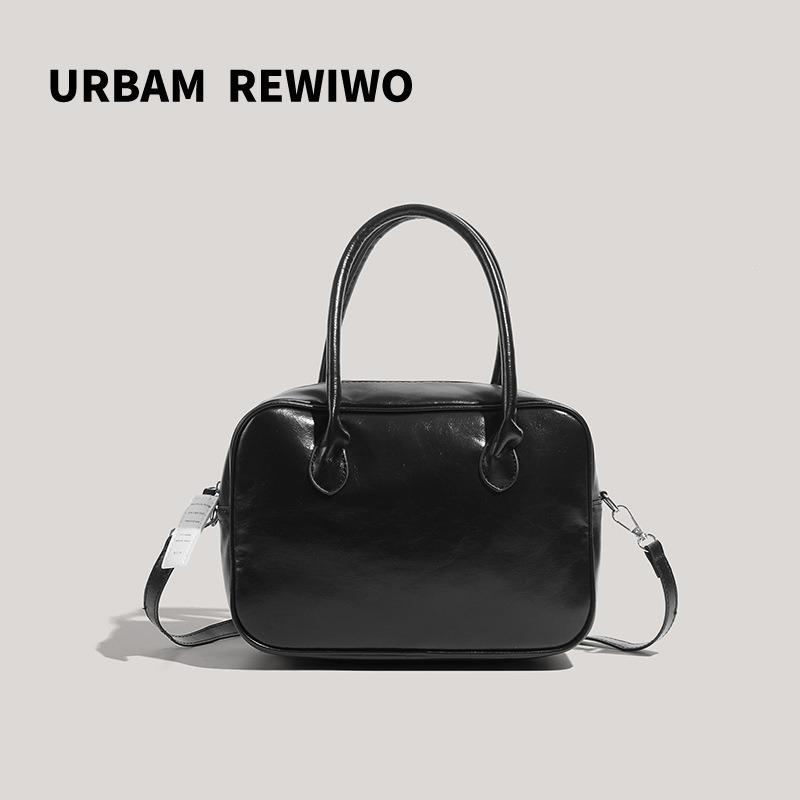 2025 New Versatile Retro Handbag Pillow Bag Fashionable Textured Boston Bag Stylish Single Shoulder Crossbody Bag чёрный
2025 New Versatile Retro Handbag Pillow Bag Fashionable Textured Boston Bag Stylish Single Shoulder Crossbody Bag чёрный