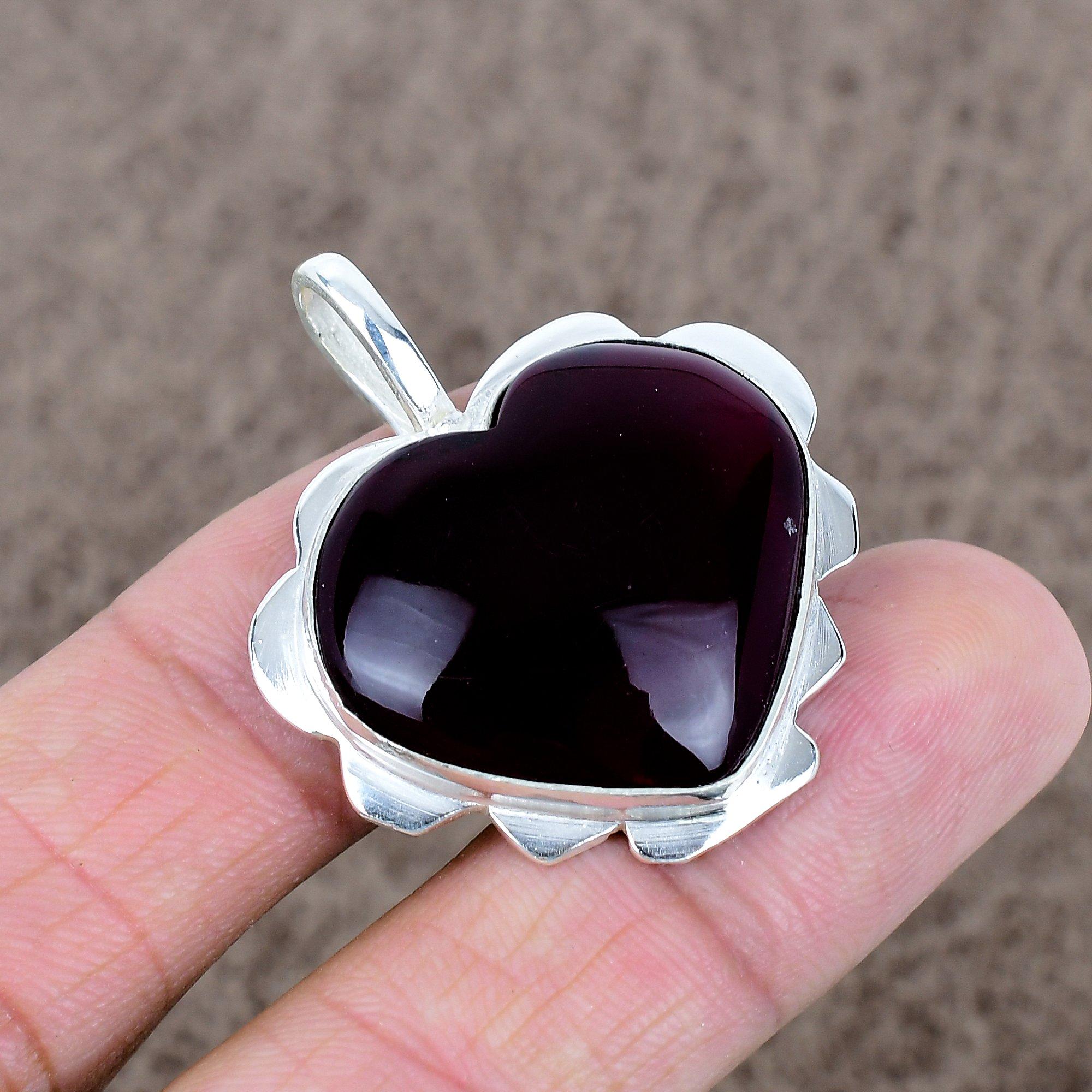 Garnet Gemstone Handmade 925 Sterling Silver Jewelry Pendant 1.58 KKG-552
Garnet Gemstone Handmade 925 Sterling Silver Jewelry Pendant 1.58 KKG-552