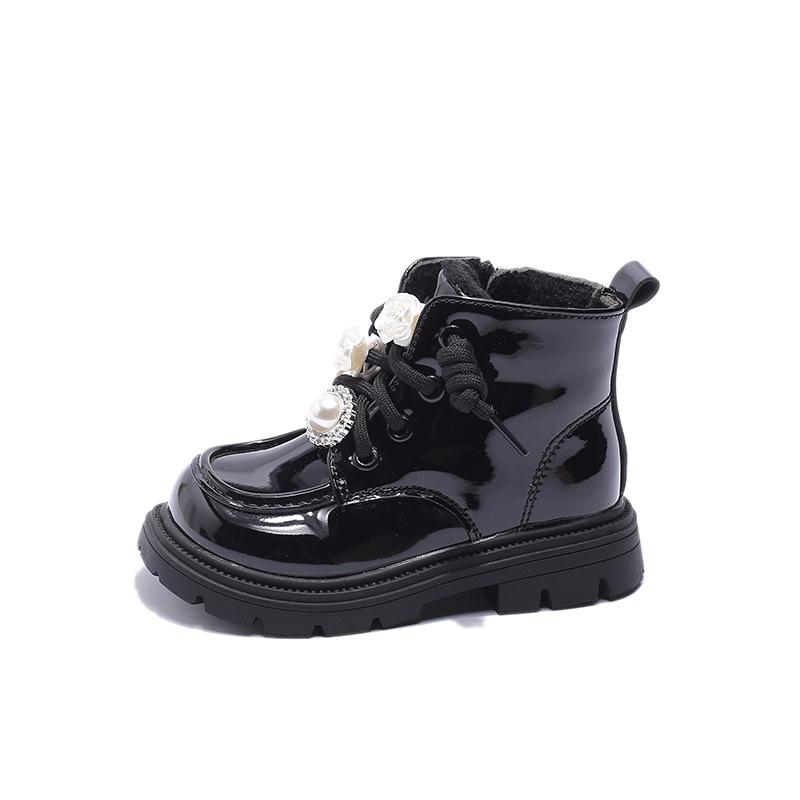 New autumn and winter short boots for girls, fashionable British-style children s leather boots, boys floral cotton boots 23Inner Length14.5cm чёрный
New autumn and winter short boots for girls, fashionable British-style children s leather boots, boys floral cotton boots 23Inner Length14.5cm чёрный