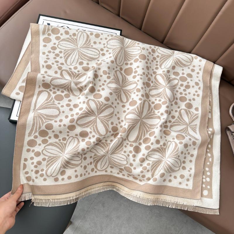 Autumn and winter new jacquard warm simple and versatile women s shawl imitation cashmere short fringed scarf 180x65cm хаки
Autumn and winter new jacquard warm simple and versatile women s shawl imitation cashmere short fringed scarf 180x65cm хаки