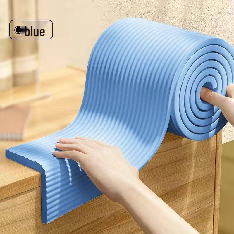 Child Safety Edge Protector: Thickened Anti-Collision Strip & Cozy Footrest Mat 4 Corner Guards, Self-adhesive
Child Safety Edge Protector: Thickened Anti-Collision Strip & Cozy Footrest Mat 4 Corner Guards, Self-adhesive
