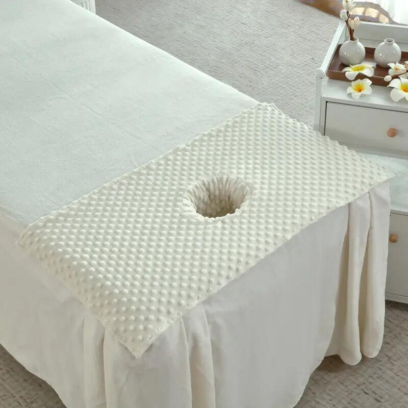 New Velvet Bean Bed Sheet for Beauty Salon Bed Covers Massage Spa Face Towel Warm Bed Table Cover Soft Salon Sheets With Hole
New Velvet Bean Bed Sheet for Beauty Salon Bed Covers Massage Spa Face Towel Warm Bed Table Cover Soft Salon Sheets With Hole