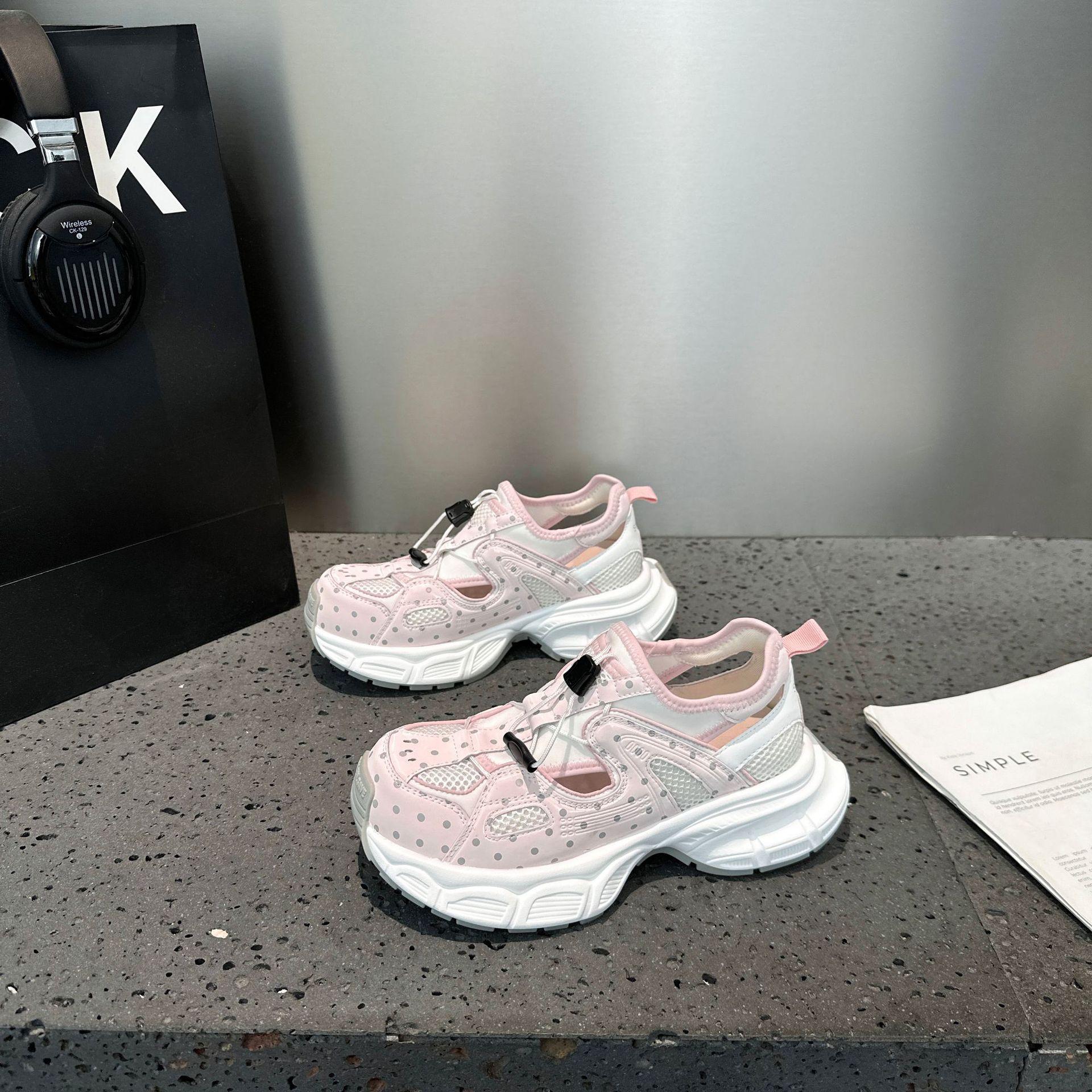 Breathable dad shoes women s summer new fried street sports and leisure shoes thick sole heightening single net breathable running shoes 40 рожевий
Breathable dad shoes women s summer new fried street sports and leisure shoes thick sole heightening single net breathable running shoes 40 рожевий