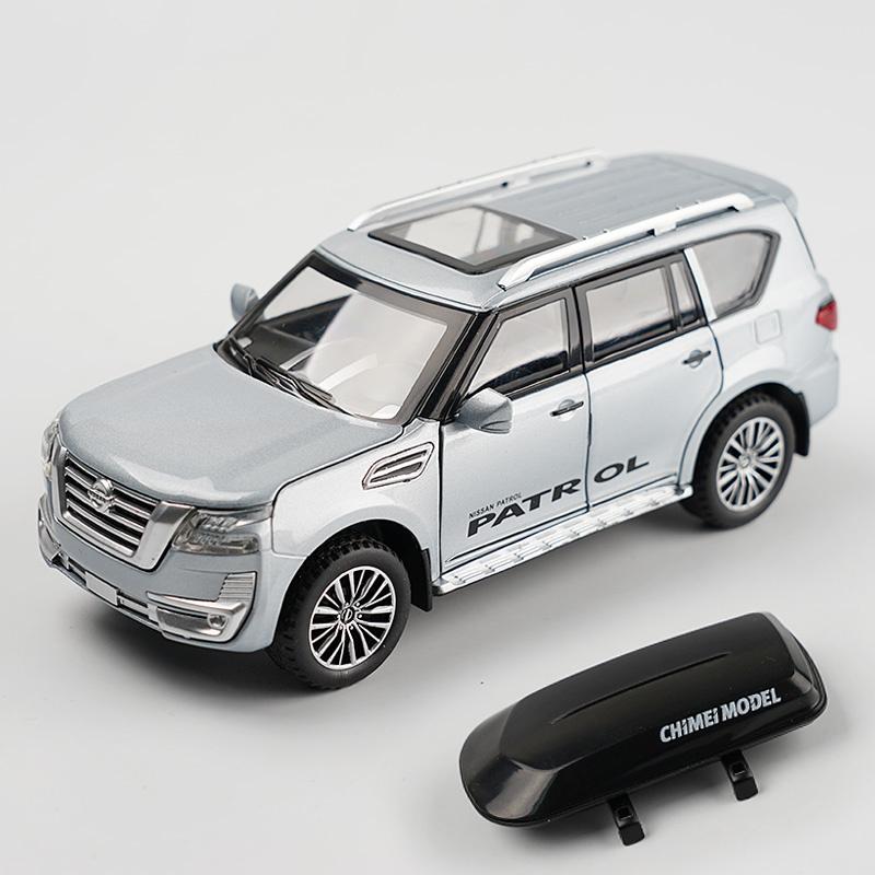 1:32 Модель іграшкового автомобіля Nissan Patrol, лита під тиском під тиском Y62, із багажником для подорожей, звуком і світлом Колекція дитячих іграшок. срібний
1:32 Модель іграшкового автомобіля Nissan Patrol, лита під тиском під тиском Y62, із багажником для подорожей, звуком і світлом Колекція дитячих іграшок. срібний
