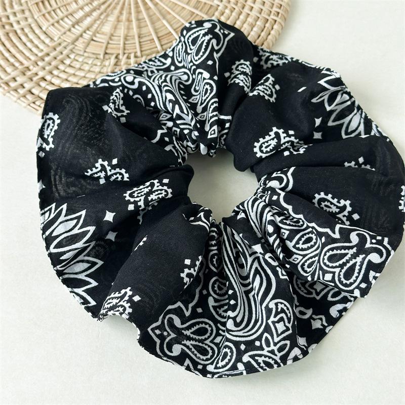 Elegant Two-Tone Scrunchies Fashion Large Hair Tie for Women Aesthetic Daily Hair Accessory чорний
Elegant Two-Tone Scrunchies Fashion Large Hair Tie for Women Aesthetic Daily Hair Accessory чорний