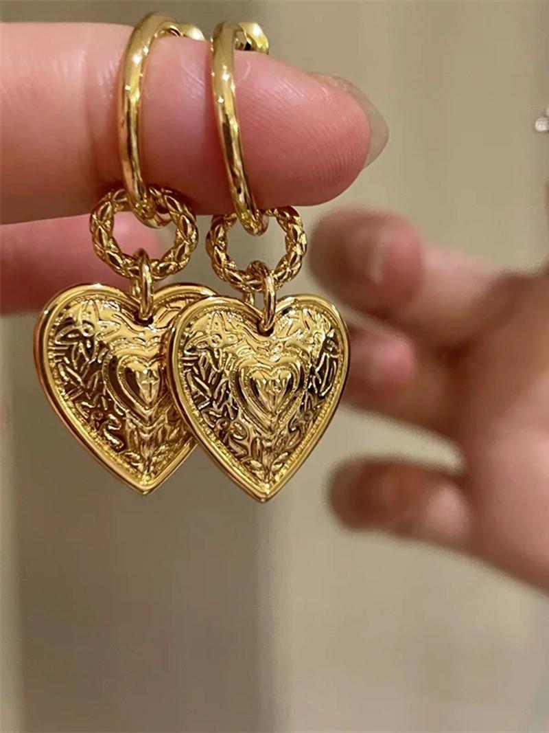 Retro Gold Color Heart Shape Stud Elegant Embossed Heart Shape Alloy Stud Earrings For Women Fashion Zircon Party Gifts
Retro Gold Color Heart Shape Stud Elegant Embossed Heart Shape Alloy Stud Earrings For Women Fashion Zircon Party Gifts