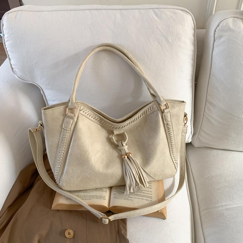 PU Leather Women s Hand-held Bucket Bag Retro Large-capacity Multi-functional Commuter Crossbody Tote Bag Fashion Womens Handbag
PU Leather Women s Hand-held Bucket Bag Retro Large-capacity Multi-functional Commuter Crossbody Tote Bag Fashion Womens Handbag