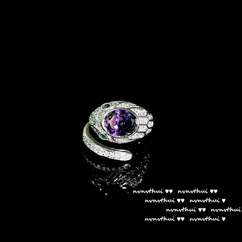 Original Women Sparkling Amethyst Snake Head Wedding Jewelry Sets White Gold Plated Banquet Ring/Earring/Necklace/Bracelet Chain
Original Women Sparkling Amethyst Snake Head Wedding Jewelry Sets White Gold Plated Banquet Ring/Earring/Necklace/Bracelet Chain