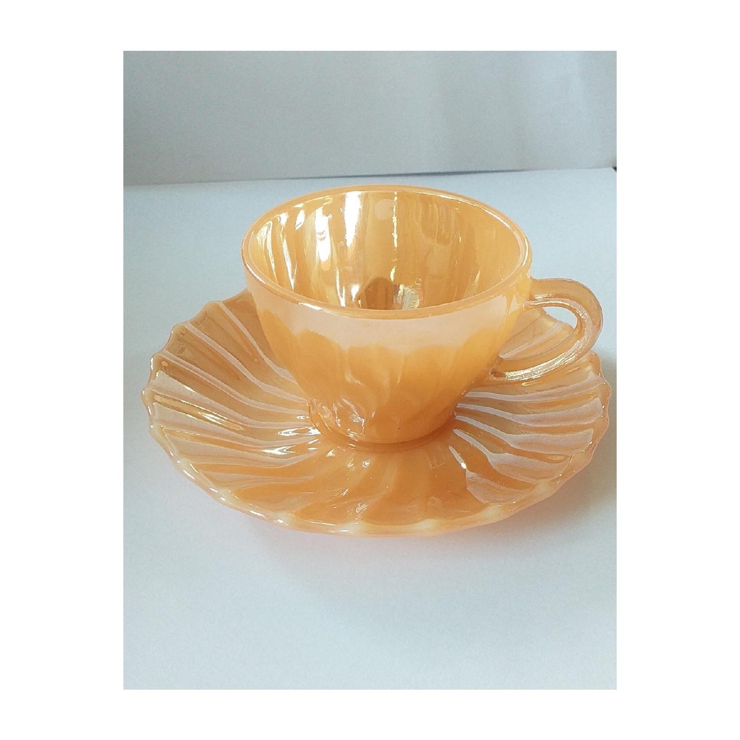 Желтый ностальгический кубок 6