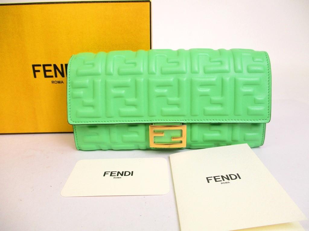 Автентичний FENDI Lignt Green Leather Flap Long Wallet Baguette Continental #a182 Refurbished
Автентичний FENDI Lignt Green Leather Flap Long Wallet Baguette Continental #a182 Refurbished