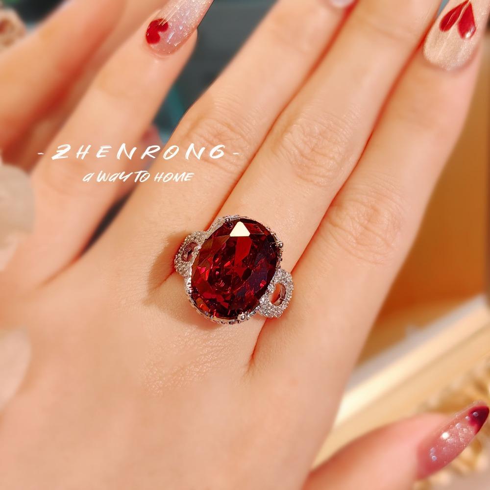 Open Ring Fashion Fancy Orange Cushion Cut Cubic Zirconia Women Statement Ring with High Carbon Diamond Accents Adjustable
Open Ring Fashion Fancy Orange Cushion Cut Cubic Zirconia Women Statement Ring with High Carbon Diamond Accents Adjustable